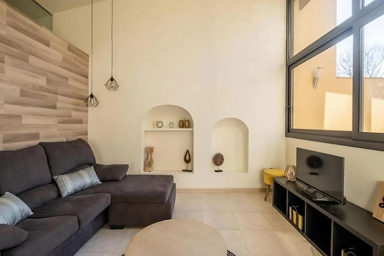 Villa L'Heura Navata Сasa de vacaciones
